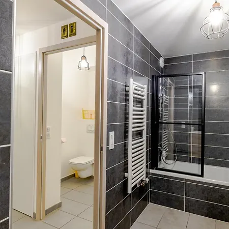 Reflet Du Veyrier 4 Etoiles - Proche & Vieille Ville, Garage Prive, Secteur Recherche *