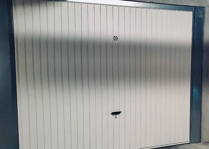 Reflet Du Veyrier 4 Etoiles - Proche & Vieille Ville, Garage Prive, Secteur Recherche 公寓 阿讷西