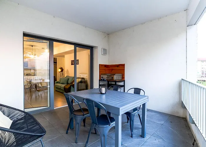 Reflet Du Veyrier 4 Etoiles - Proche & Vieille Ville, Garage Prive, Secteur Recherche 公寓