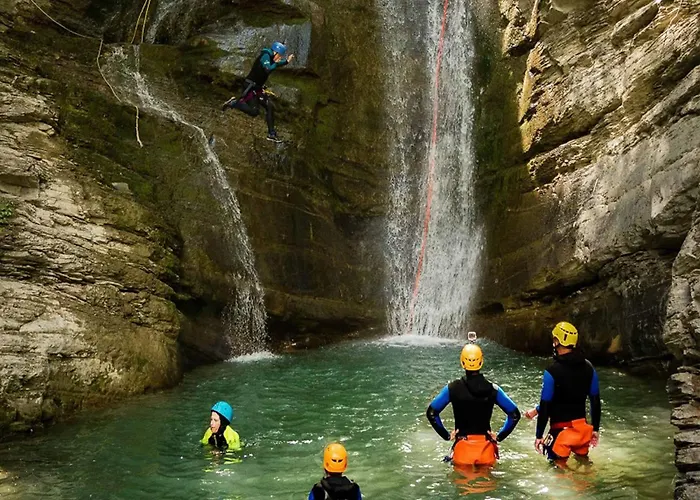 Reflet Du Veyrier 4 Etoiles - Proche & Vieille Ville, Garage Prive, Secteur Recherche 公寓